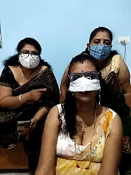 Kannadasexywifes online show from 20, 4, 2026