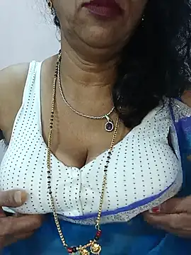 Snapshot of Kannadasexywifes chatting on 13, 7, 2026 Kannadasexywifes online show from 13, 7, 2026