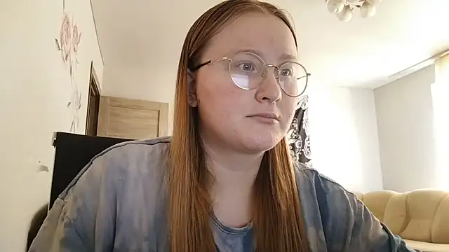 Snapshot of AnikaLipps chatting on 27, 6, 2026 AnikaLipps online show from 27, 6, 2026
