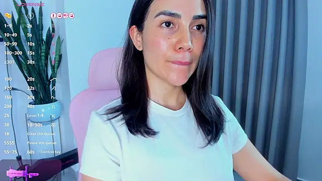 Snapshot of sara_ospina22 chatting on 10, 7, 2026 sara ospina22 online show from 10, 7, 2026