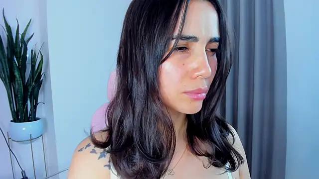 Snapshot of sara_ospina22 chatting on 24, 7, 2026 sara ospina22 online show from 24, 7, 2026