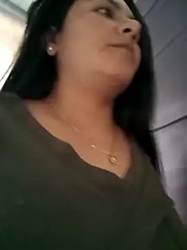 Snapshot of Gissele_Rubi chatting on 24, 2, 2026 Gissele Rubi online show from 24, 2, 2026