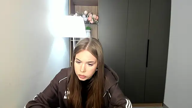 Snapshot of TishShazier chatting on 15, 2, 2026 TishShazier online show from 15, 2, 2026