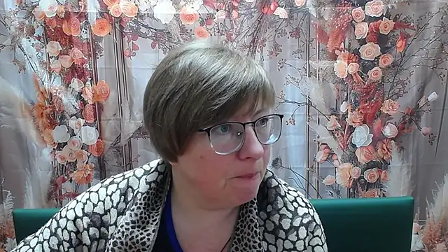 Snapshot of RadaChudna chatting on 22, 4, 2026 RadaChudna online show from 22, 4, 2026