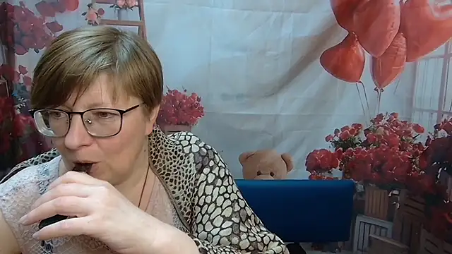 Snapshot of RadaChudna chatting on 23, 4, 2026 RadaChudna online show from 23, 4, 2026