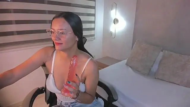 Snapshot of jade_callen chatting on 28, 5, 2026 jade callen online show from 28, 5, 2026