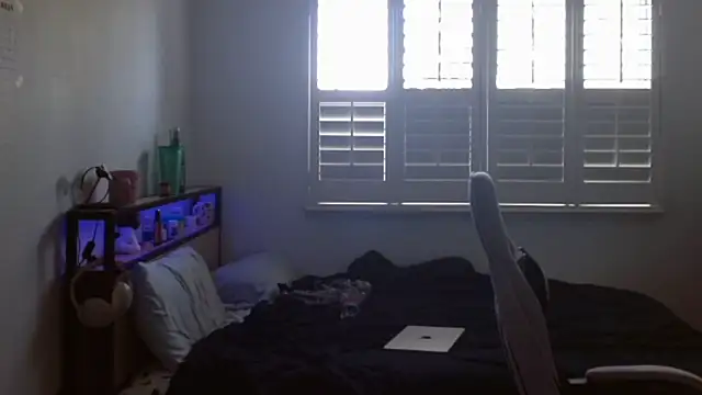 yourmila1 online show from 27, 2, 2026