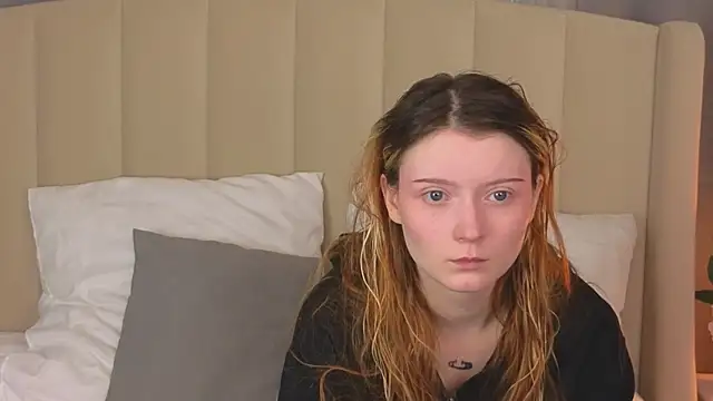 Snapshot of AlyssFrost chatting on 26, 6, 2026 AlyssFrost online show from 26, 6, 2026