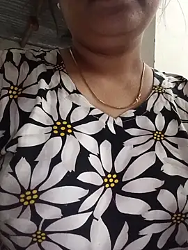 Snapshot of taniya0 chatting on 24, 4, 2026 taniya0 online show from 24, 4, 2026