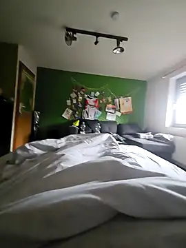 Gris-shadow online show from 17, 2, 2026