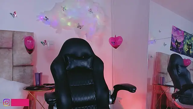 MiiaBlumm  online show from 19, 3, 2026