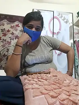 Snapshot of Tamil_Luckly_girl chatting on 1, 5, 2026 Tamil Luckly girl online show from 1, 5, 2026