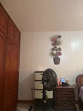 Valentinacouple online show from 7, 7, 2026