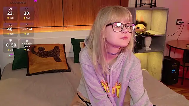 MoliQin online show from 9, 4, 2026