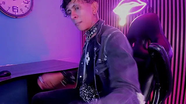 Maximoking26 online show from 21, 2, 2026