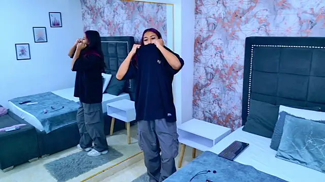 Raven Gloomy online show from 2, 3, 2026