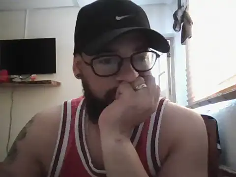 Snapshot of lachy2410 chatting on 13, 6, 2026 lachy2410 online show from 13, 6, 2026
