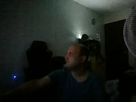 Snapshot of Heavy_Rebellx chatting on 15, 2, 2026 Heavy Rebellx online show from 15, 2, 2026