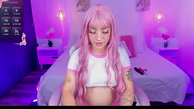 Emma softt online show from 4, 3, 2026