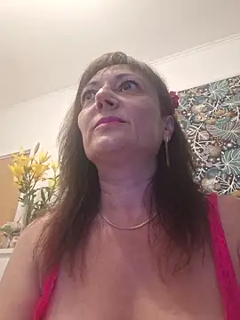 Snapshot of SaraGina chatting on 28, 5, 2026 SaraGina online show from 28, 5, 2026