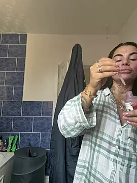 Darkfantisyx online show from 6, 4, 2026