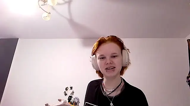 Snapshot of CurlaPettyBom chatting on 27, 2, 2026 CurlaPettyBom online show from 27, 2, 2026