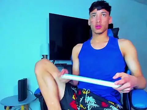 Lyam Russo online show from 2, 4, 2026