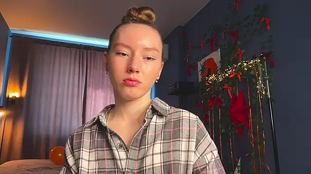 Anna Kare online show from 11, 3, 2026