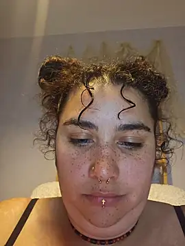 Deesse luna online show from 8, 4, 2026