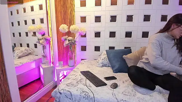 aleessiia online show from 4, 3, 2026