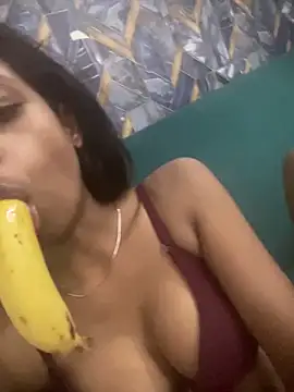 Snapshot of Rani1993 chatting on 21, 2, 2026 Rani1993 online show from 21, 2, 2026