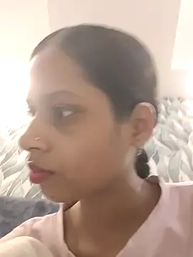 Snapshot of Rani1993 chatting on 5, 5, 2026 Rani1993 online show from 5, 5, 2026