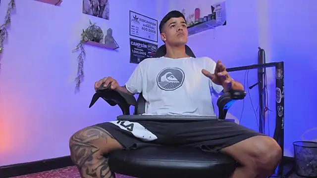 Rob zaens33 online show from 3, 3, 2026