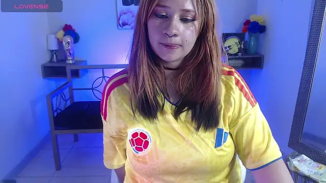 Snapshot of _carlotta_x chatting on 4, 7, 2026 carlotta x online show from 4, 7, 2026
