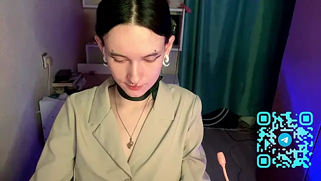 MabelDefina online show from 15, 4, 2026