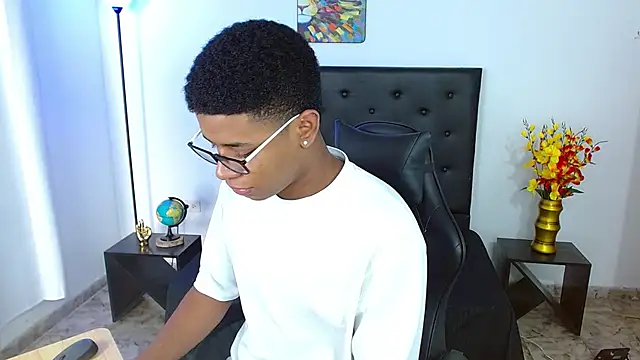 liiam3 online show from 6, 4, 2026