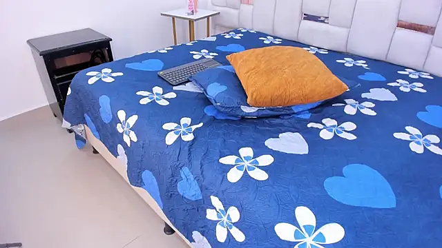 Zoe  smiith online show from 28, 2, 2026