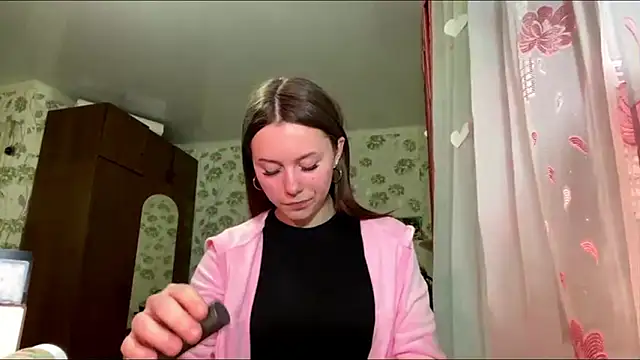 StephaniCute online show from 16, 3, 2026