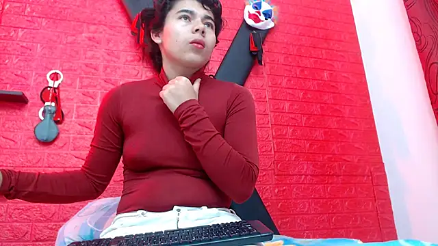 Snapshot of skinnysexy18 chatting on 26, 2, 2026 skinnysexy18 online show from 26, 2, 2026