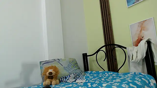 skinnysexy18 online show from 18, 5, 2026