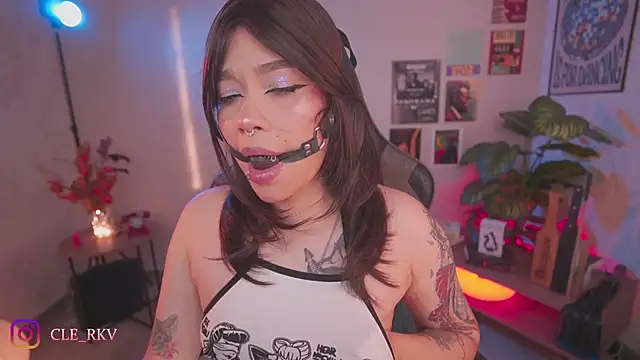 violette clerk1  online show from 28, 3, 2026