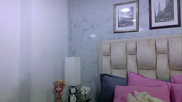 Snapshot of IsabellaRossi chatting on 26, 6, 2026 IsabellaRossi online show from 26, 6, 2026