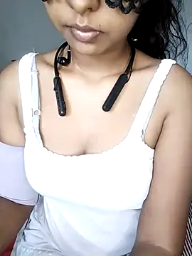 Snapshot of ASHANYA_JAYASOORIYA chatting on 17, 7, 2026 ASHANYA JAYASOORIYA online show from 17, 7, 2026