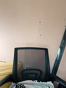 indianstrawberrylips4u online show from 26, 3, 2026