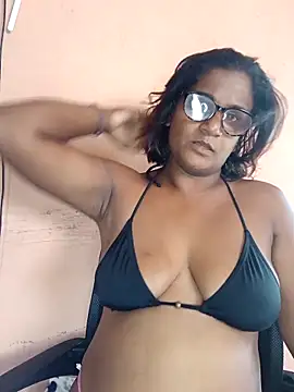 indianstrawberrylips4u online show from 1, 4, 2026