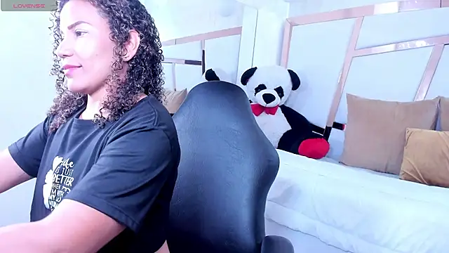 gabby foox online show from 13, 3, 2026