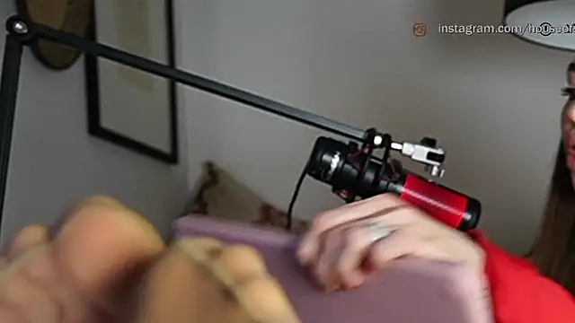 supreme dominatrix online show from 22, 4, 2026