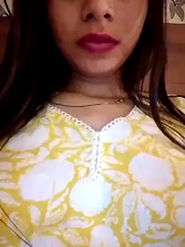 Snapshot of cute_girl_29 chatting on 21, 6, 2026 cute girl 29 online show from 21, 6, 2026