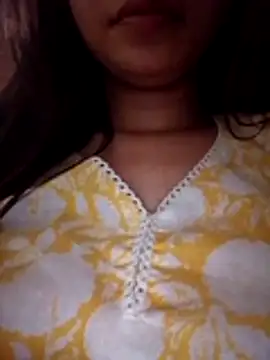 Snapshot of cute_girl_29 chatting on 3, 7, 2026 cute girl 29 online show from 3, 7, 2026