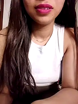 Snapshot of cute_girl_29 chatting on 8, 7, 2026 cute girl 29 online show from 8, 7, 2026